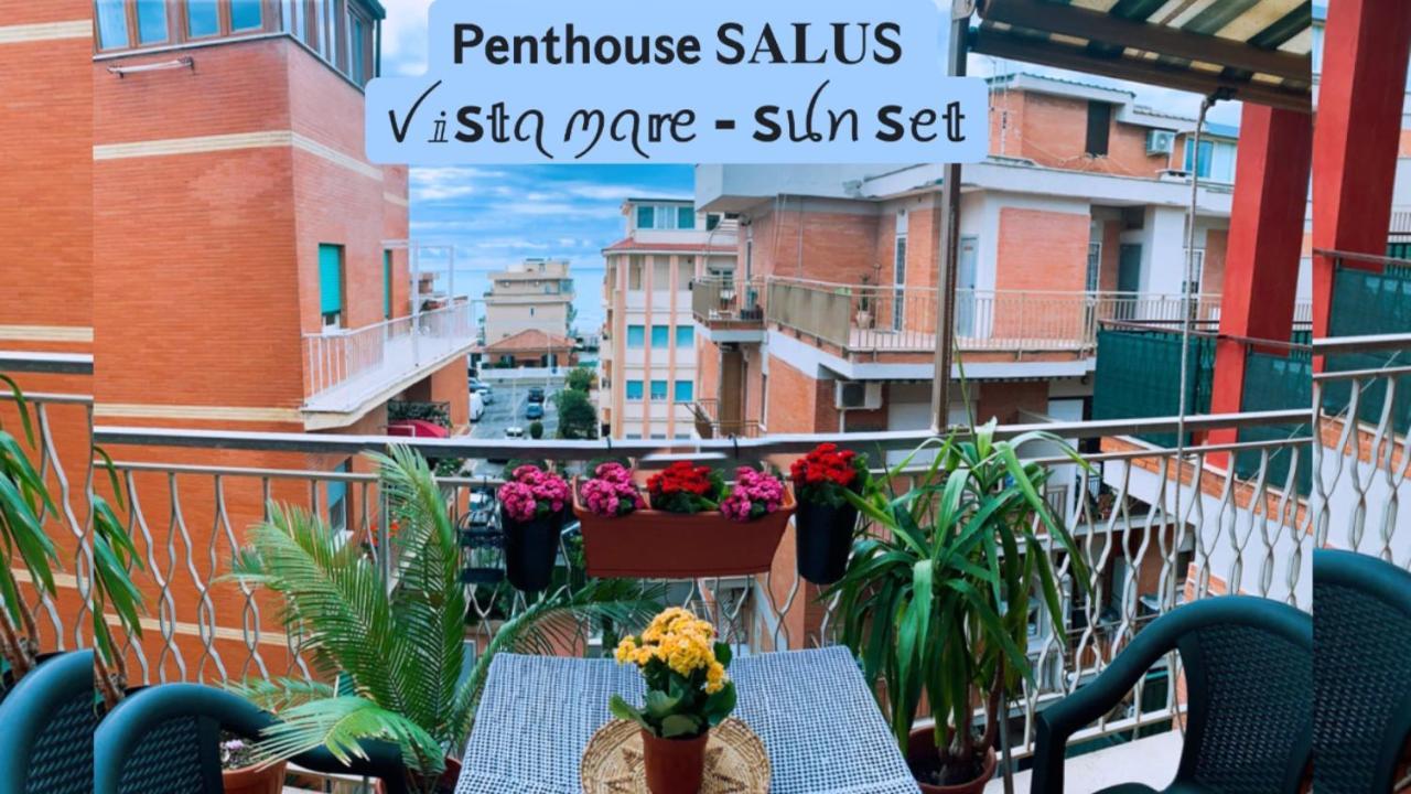 Апартаменты Penthouse Salus Sea View Terrace Лидо-ди-Остия Экстерьер фото